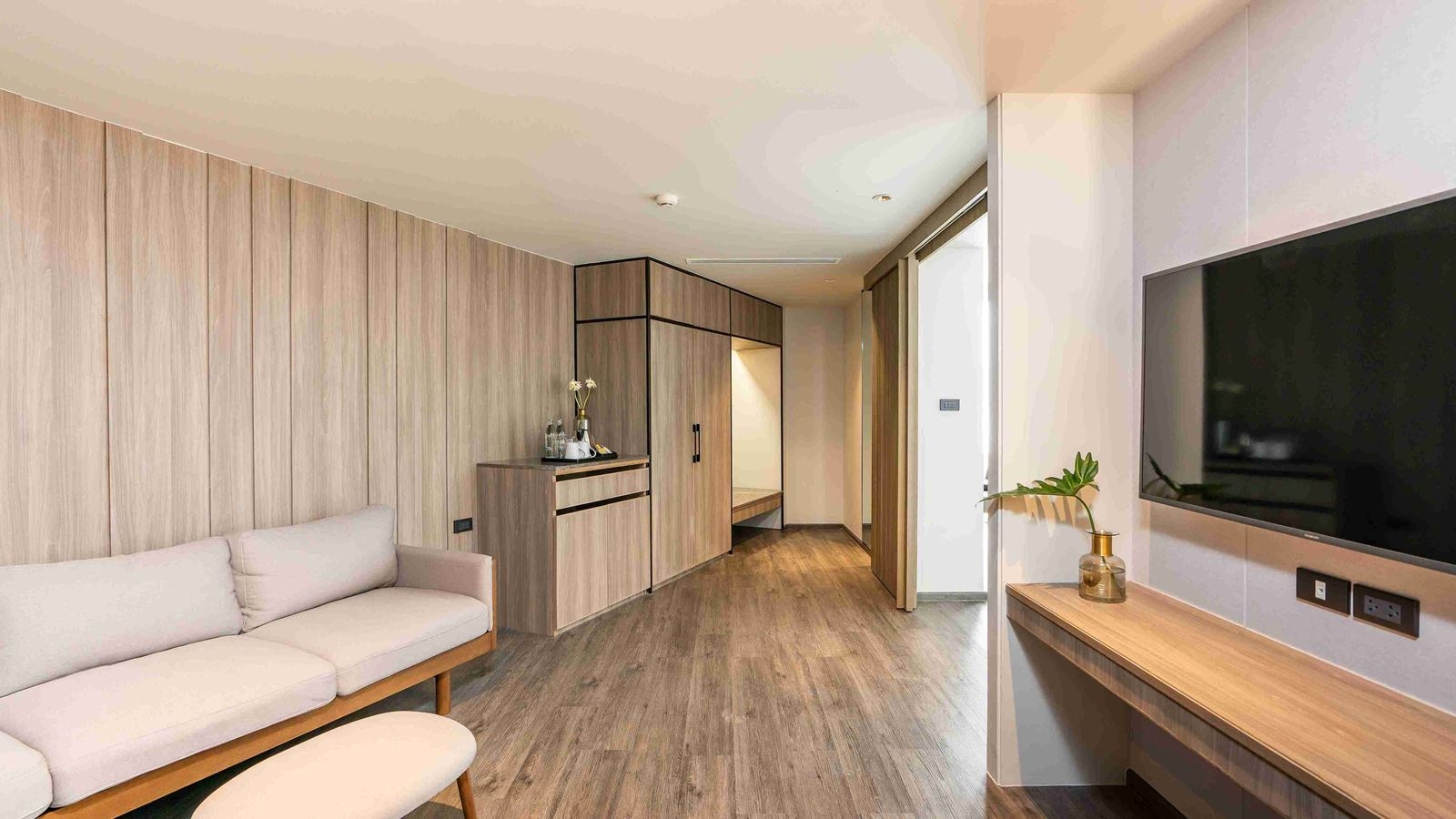 rooms-suite-room-double-bed