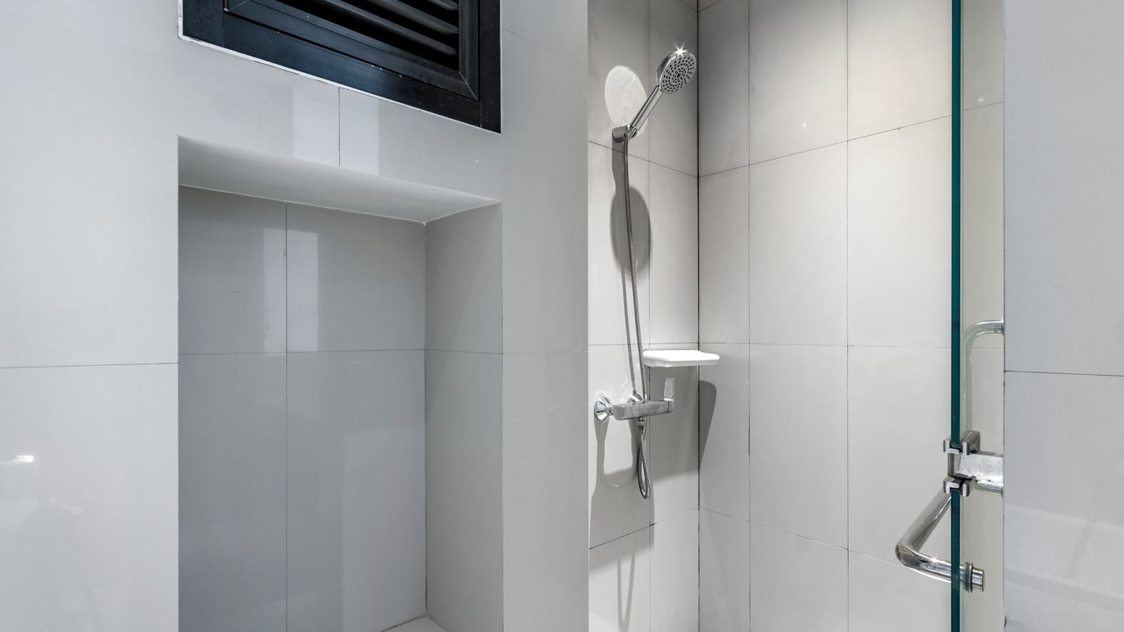 rooms-view-pent-quad-bed