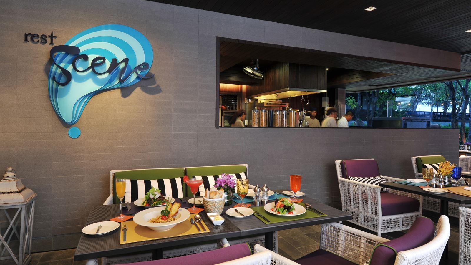 restaurants-rest-scene