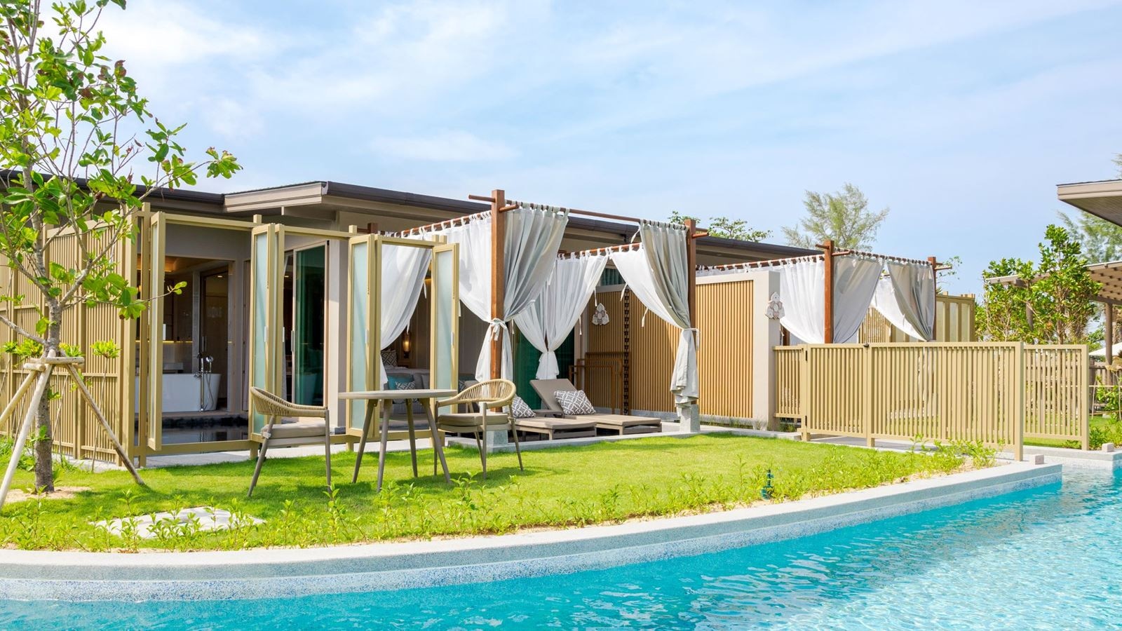 rooms-seaview-pool-villa-romance