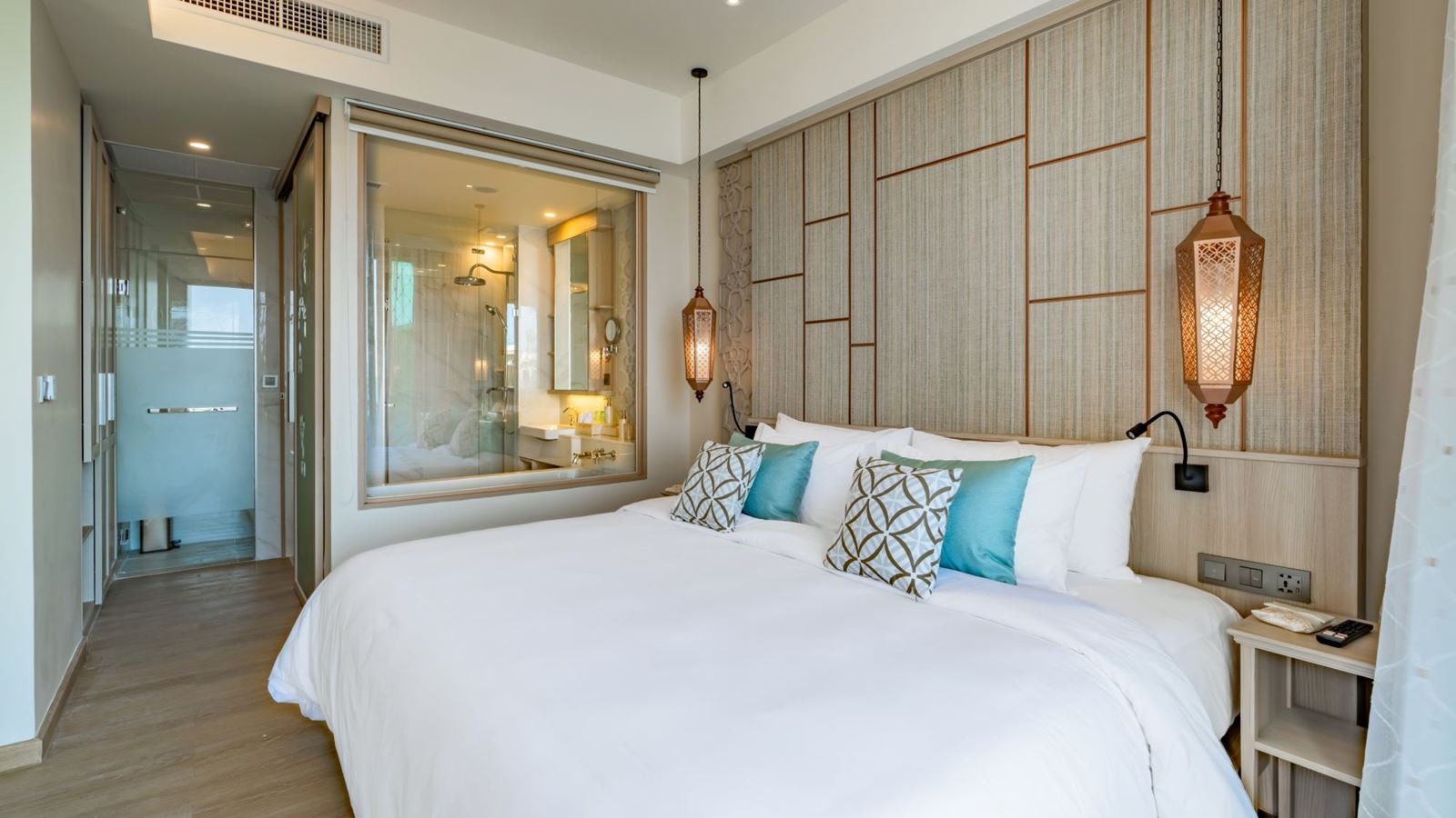 rooms-seaside-twobedroom-pool-suite