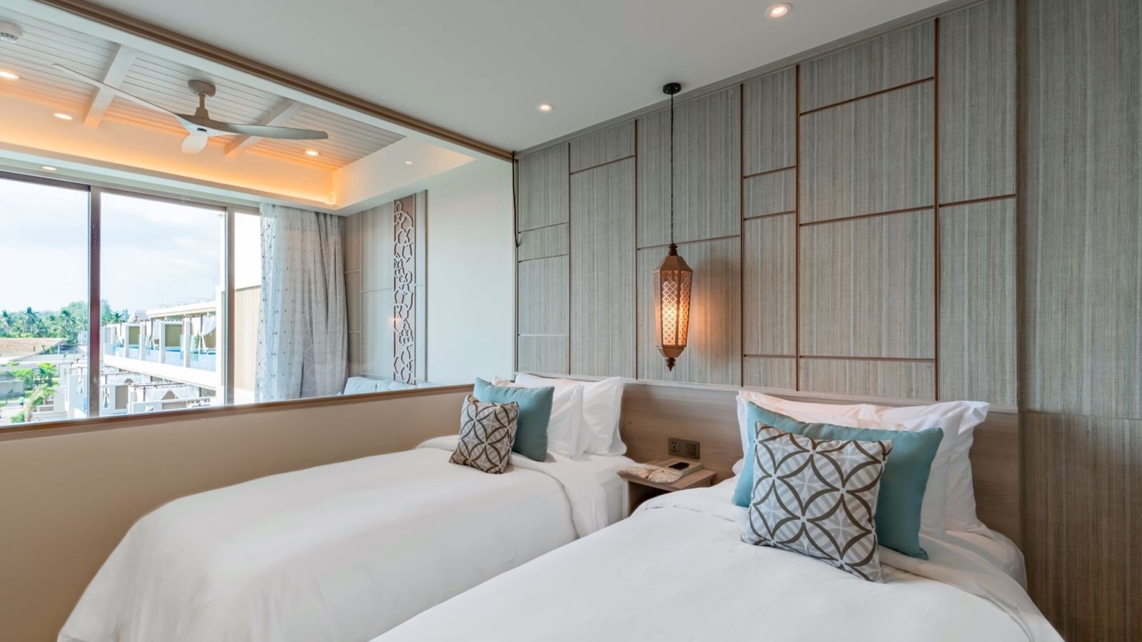 rooms-seaside-twobedroom-pool-suite