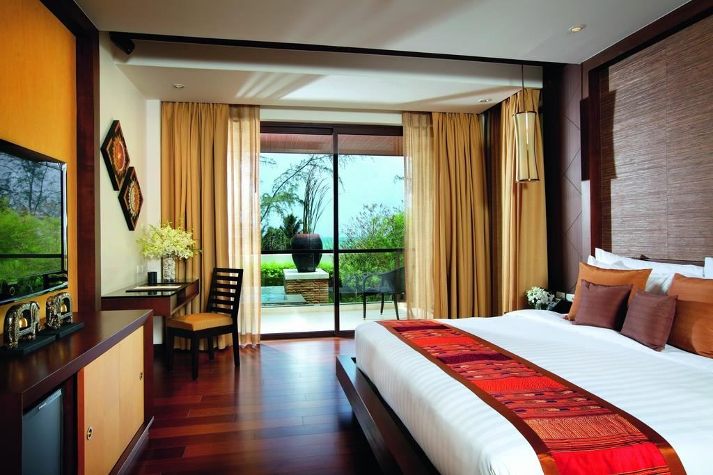 rooms-seaview-pool-suite-2-bedroom