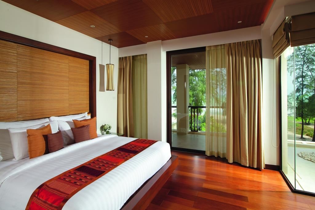 rooms-royal-seaview-jacuzzi-penthouse-3-bedroom