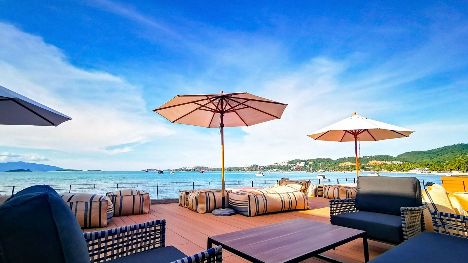 restaurants-tropikana-beach-bistro