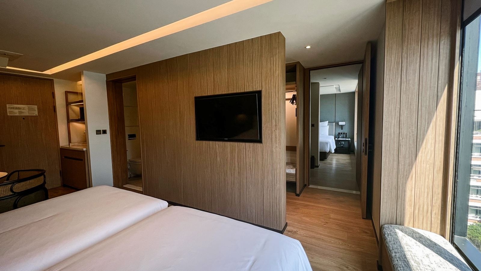 rooms-family-connecting-room