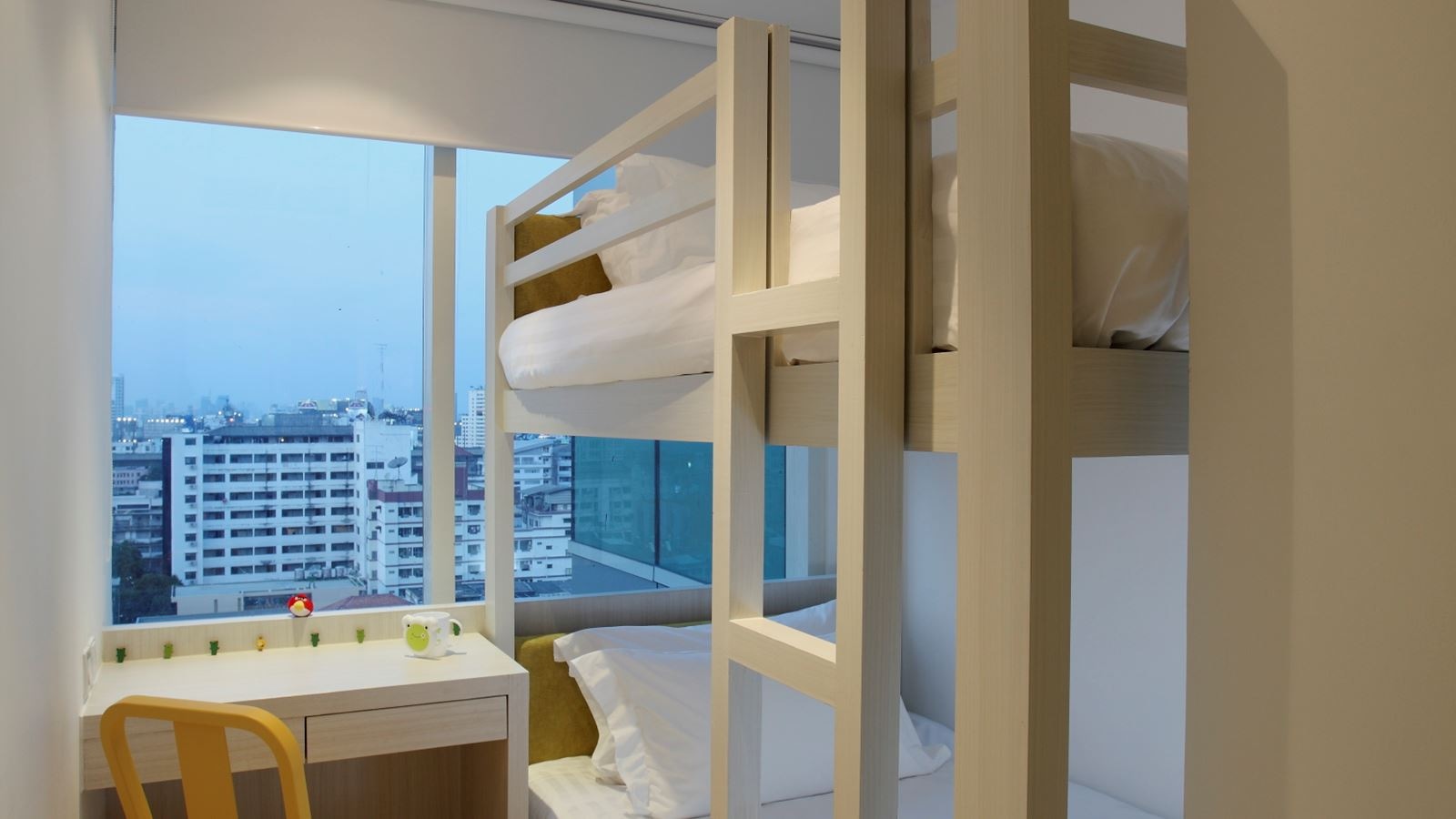 rooms-deluxe-family-residence