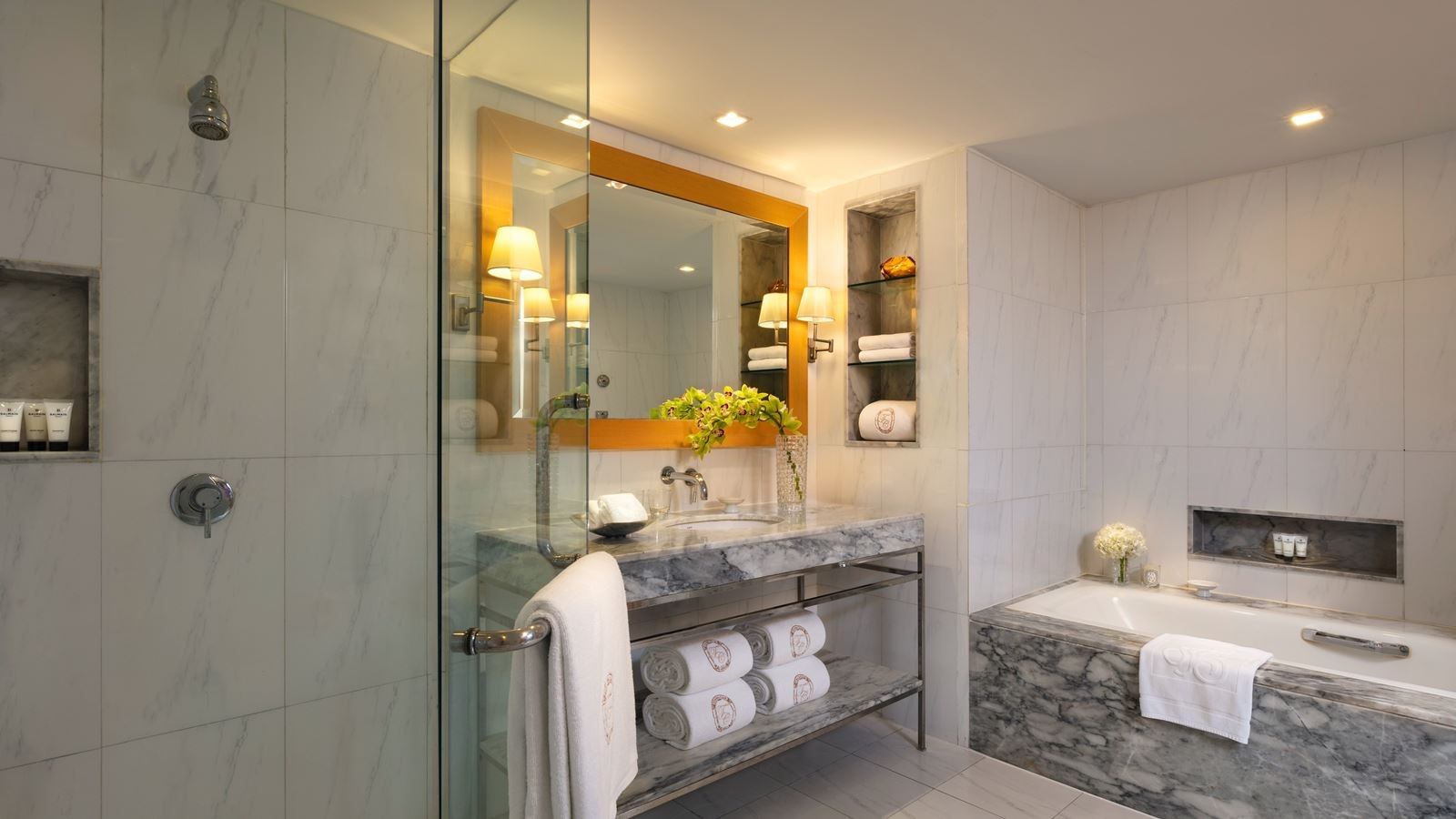 rooms-tower-suite-club-river-view