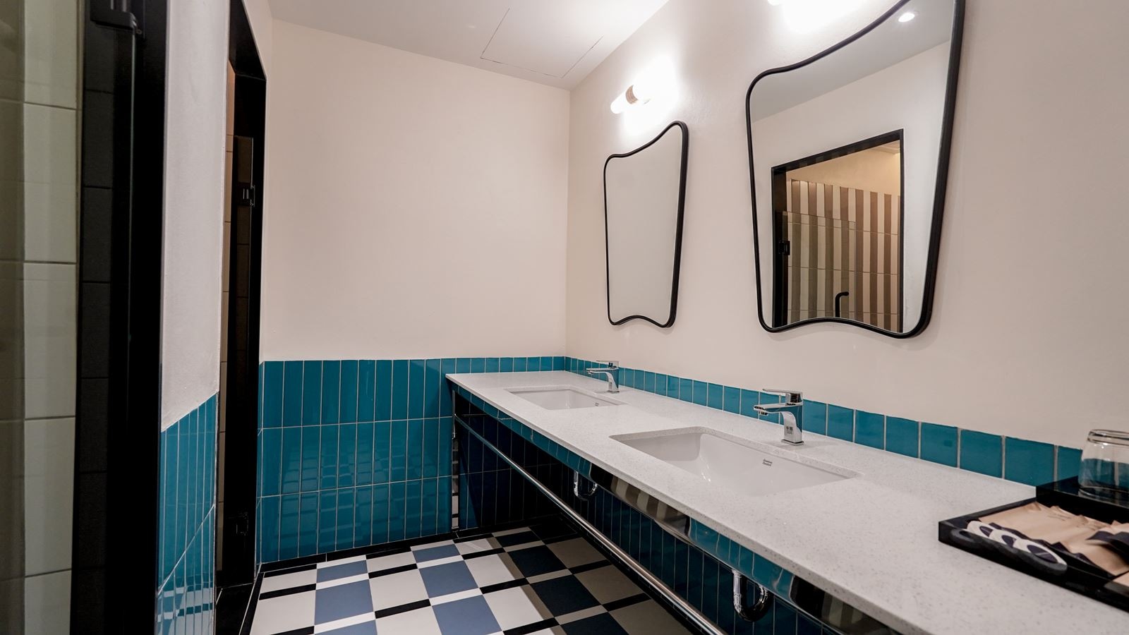 rooms-family-twobedroom-suite