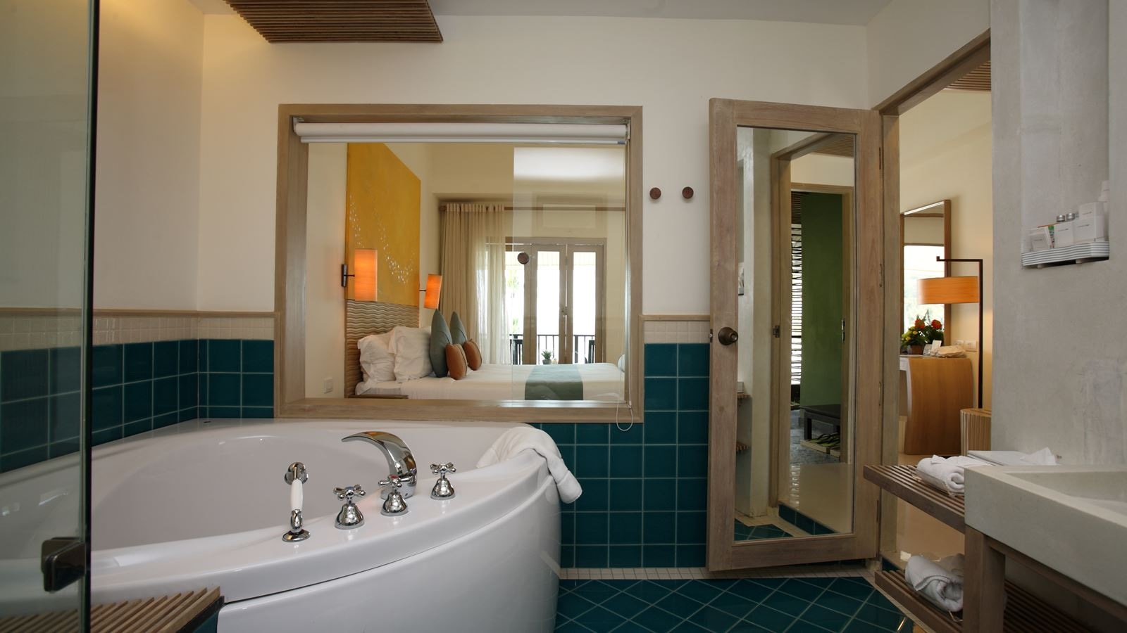 rooms-deluxe-ocean-view