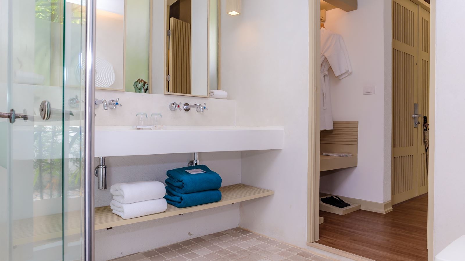 rooms-pool-villa