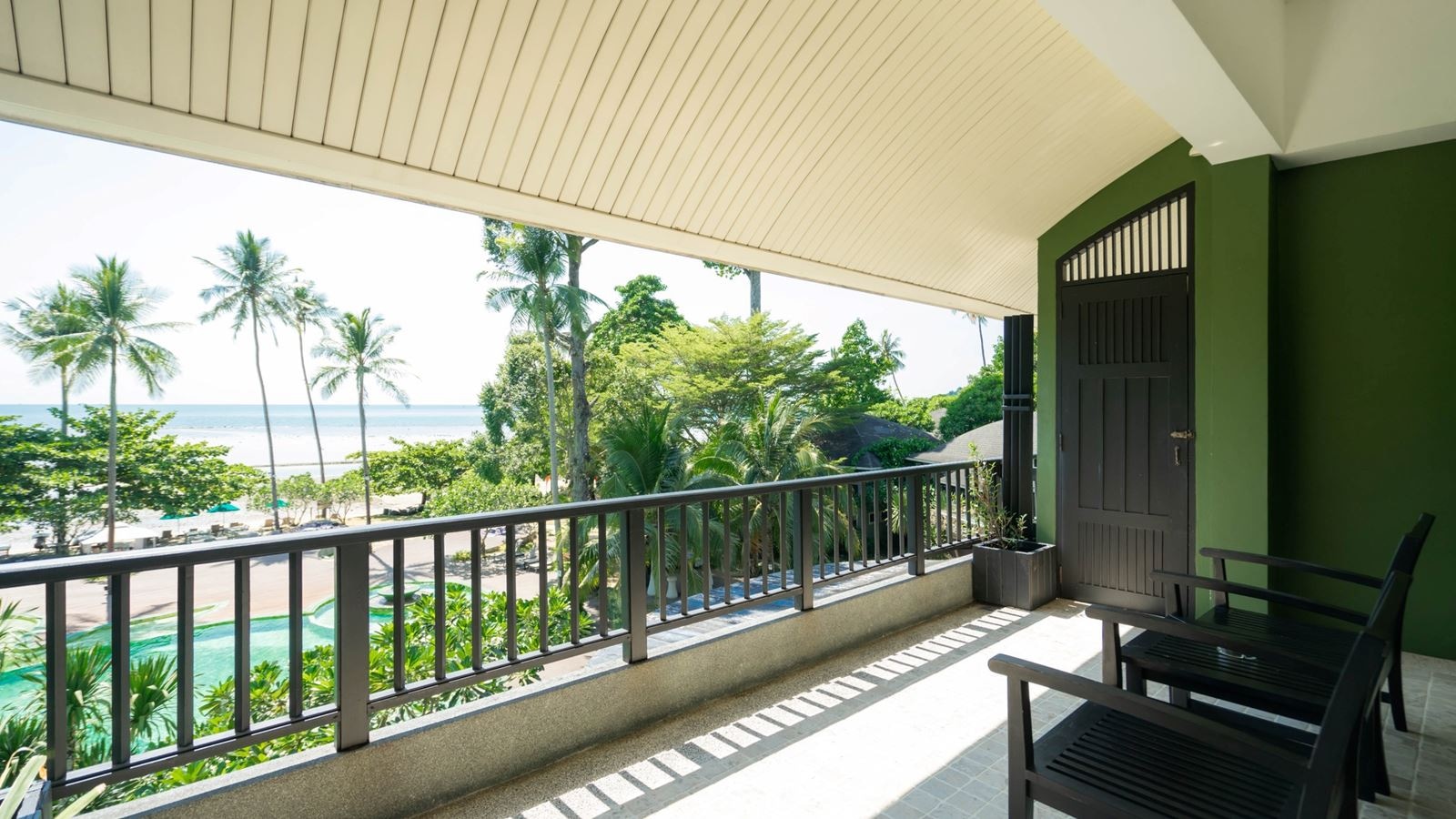 rooms-deluxe-ocean-view