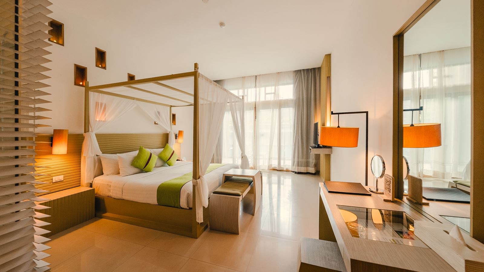 rooms-deluxe-pool-access