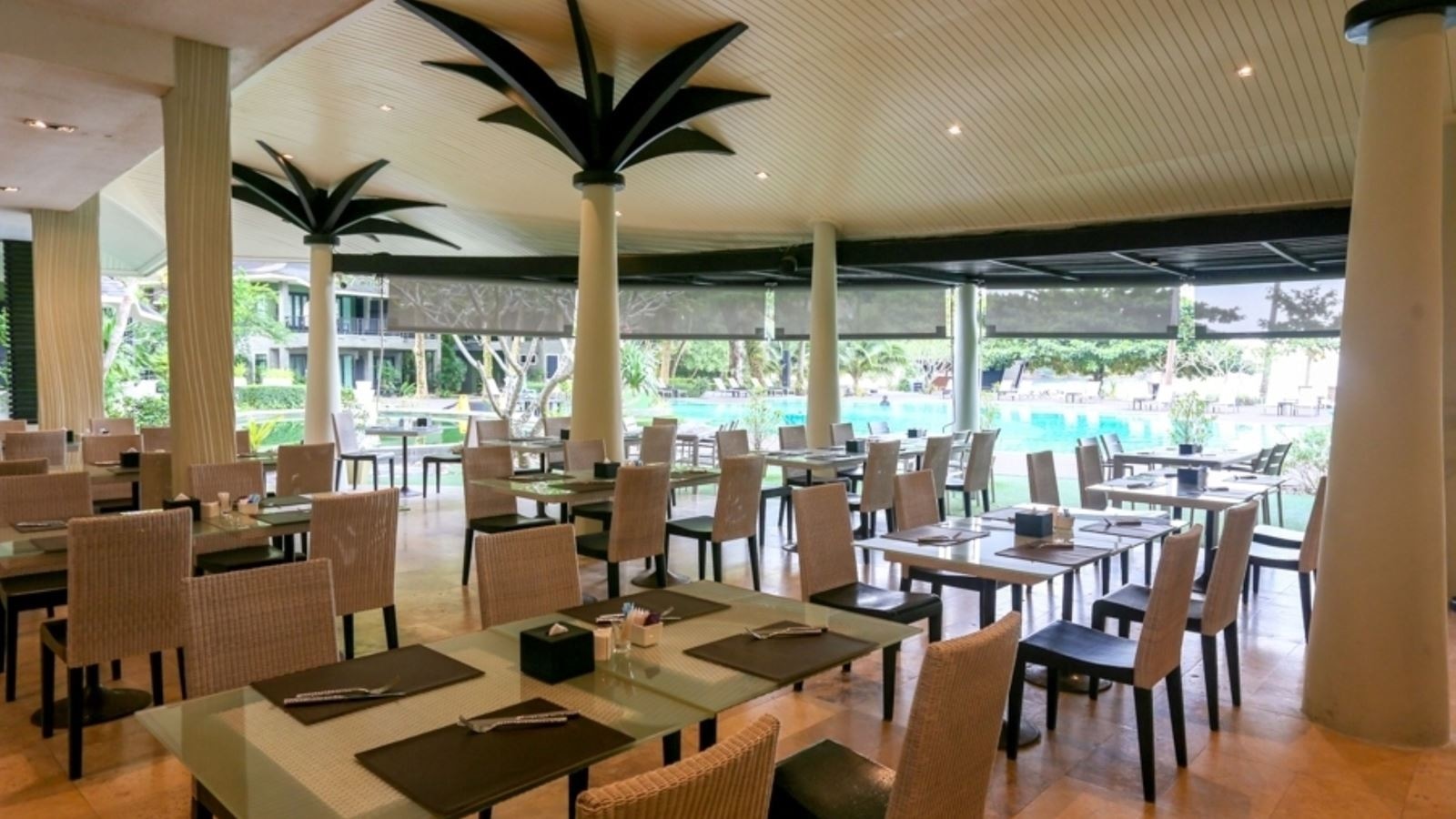 restaurants-the-bay-restaurant