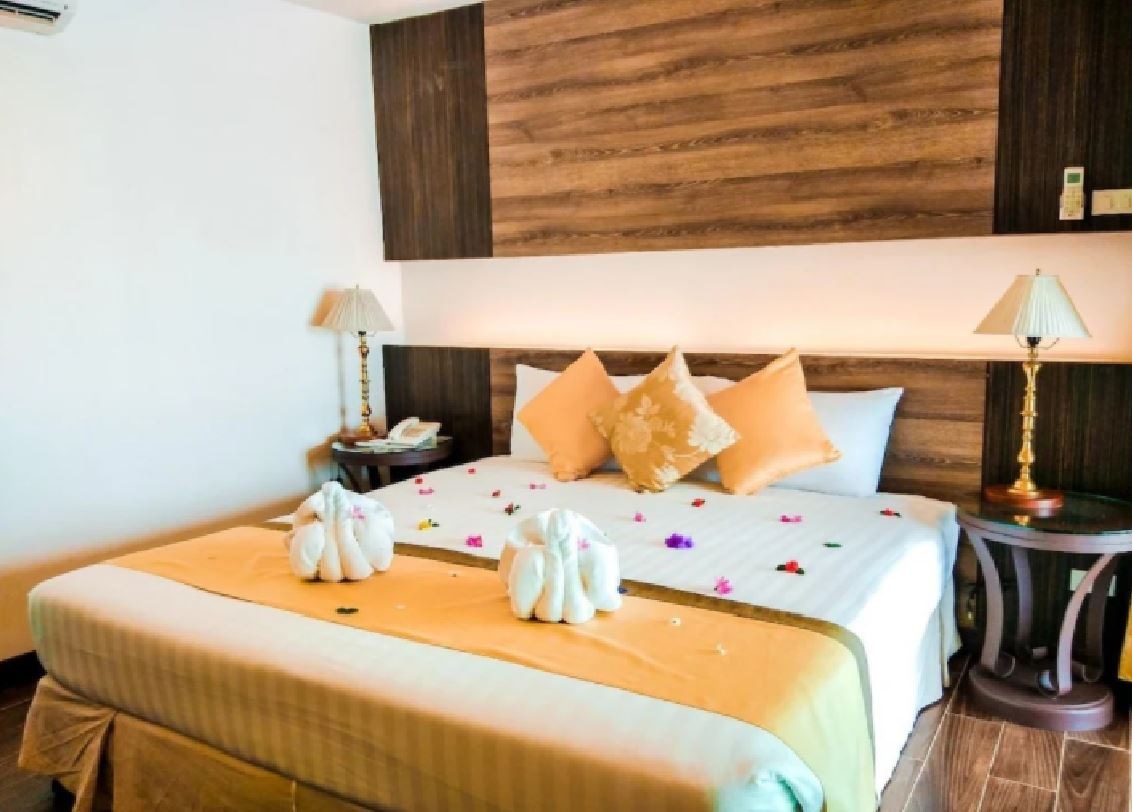 rooms-deluxe-beach-front