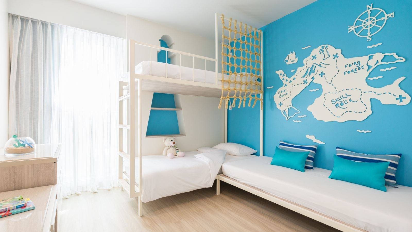 rooms-2bedroom-teen-suite