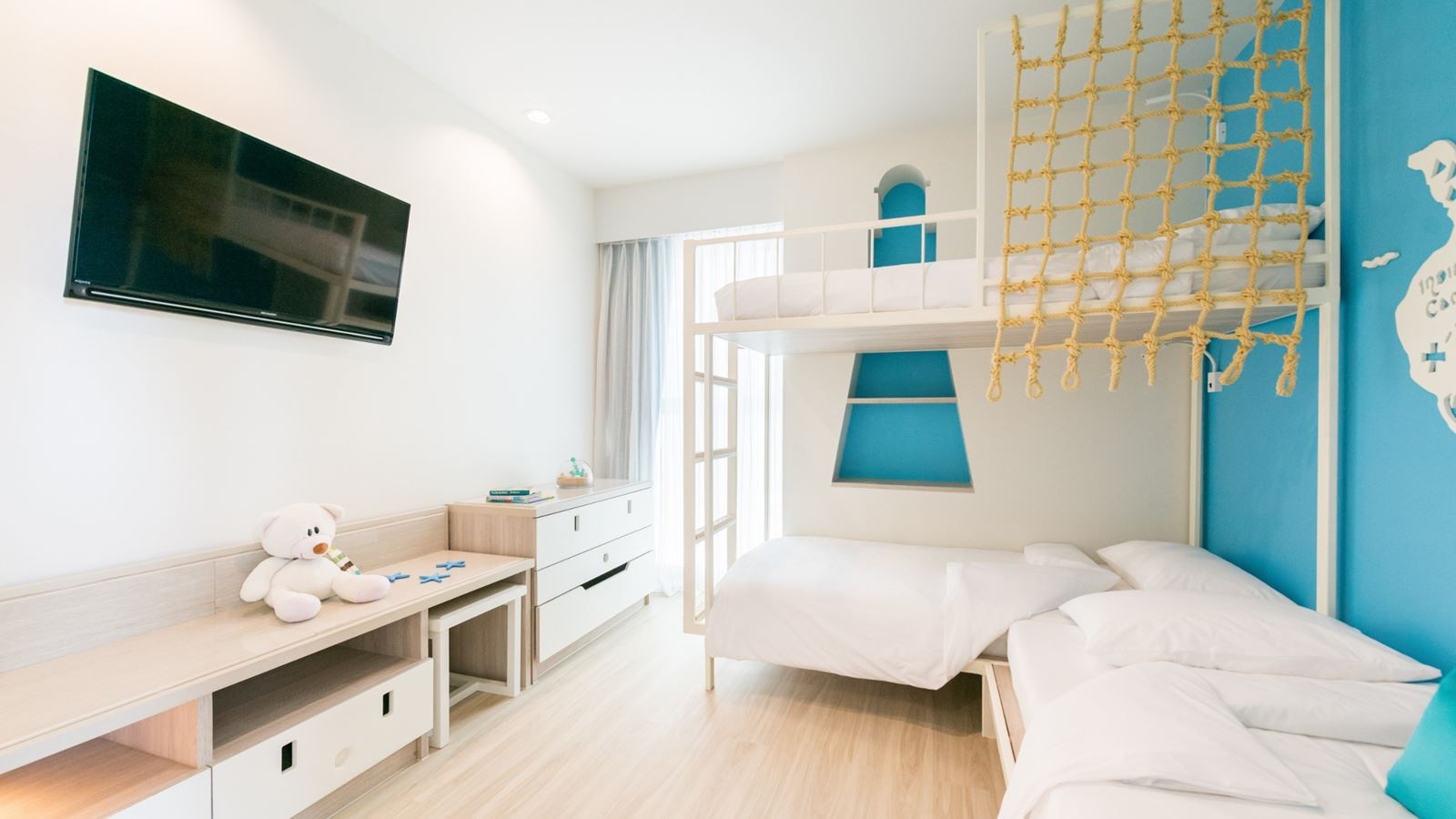 rooms-2bedroom-teen-suite