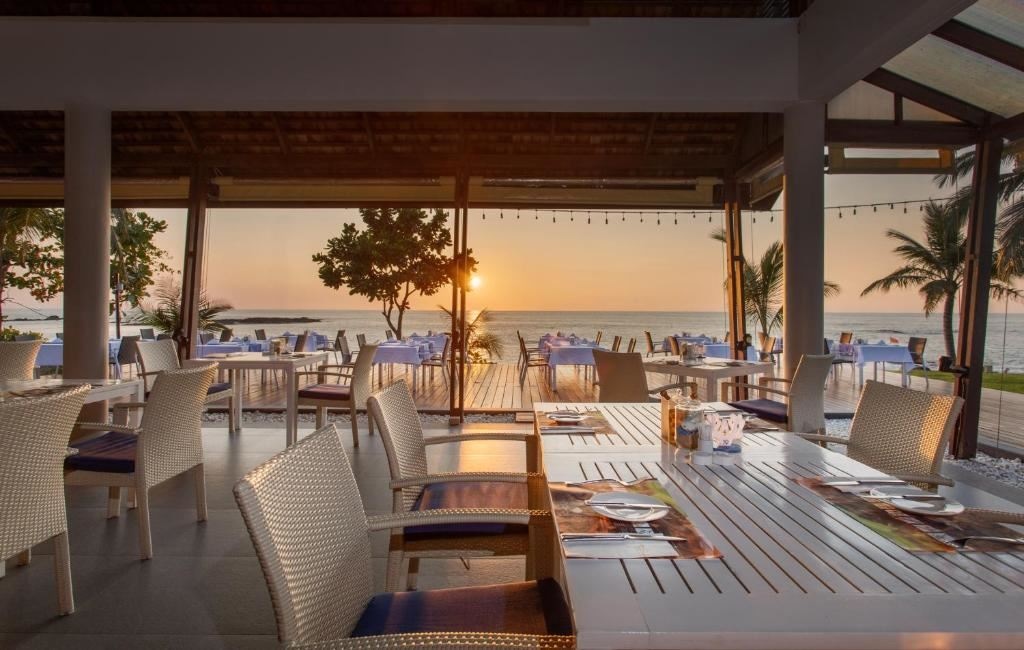 restaurants-restaurants