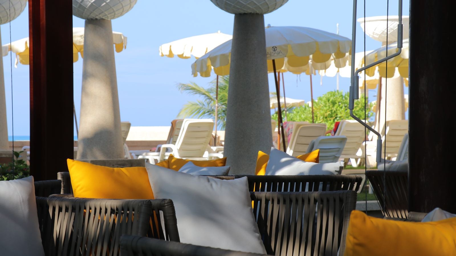 bars-the-terrace-bar