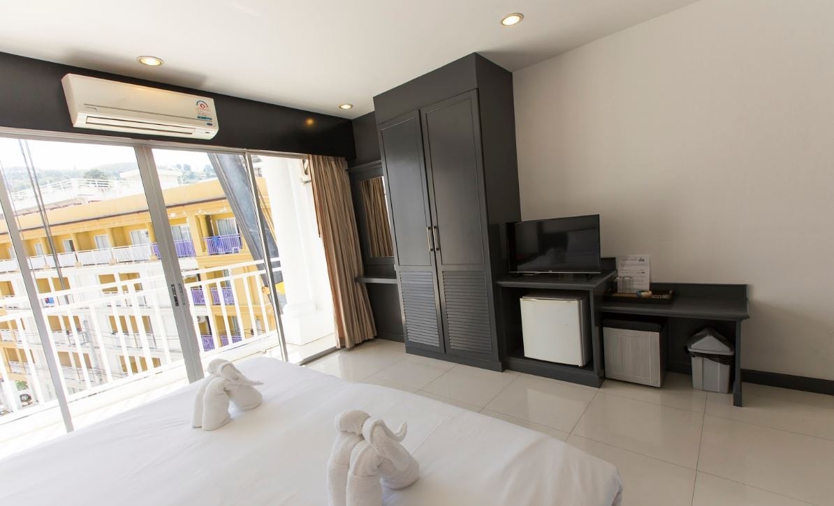 rooms-superior-room