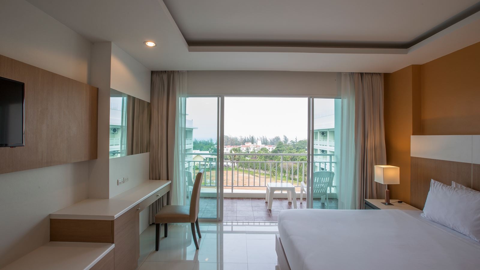 rooms-executive-club-sea-view-room