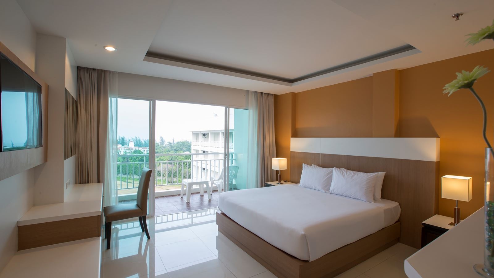 rooms-executive-club-sea-view-room