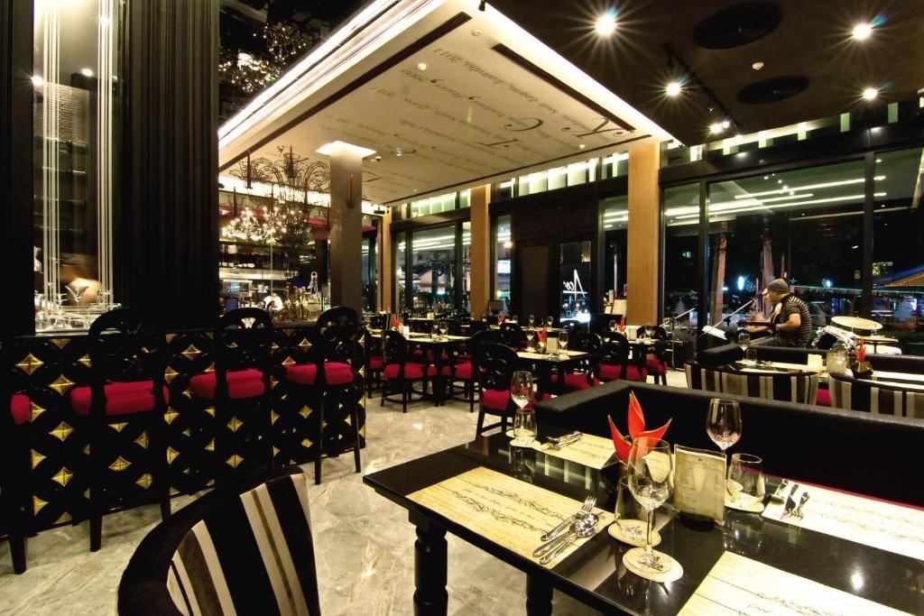 bars-aco-bistro-wine-bar