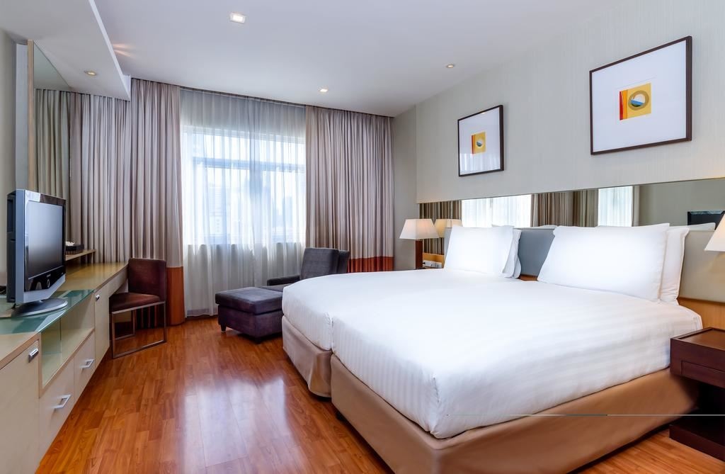 rooms-deluxe-room