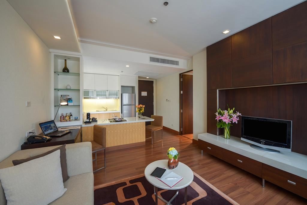 rooms-deluxe-suite