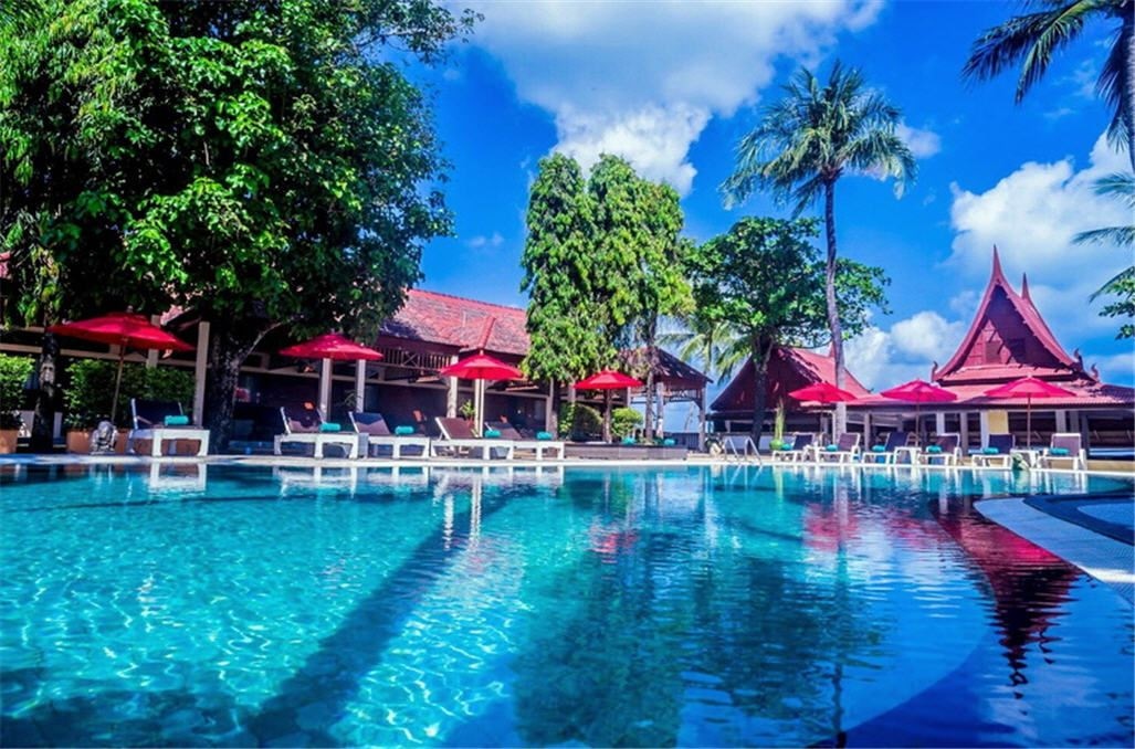 pools-outdoor-pool