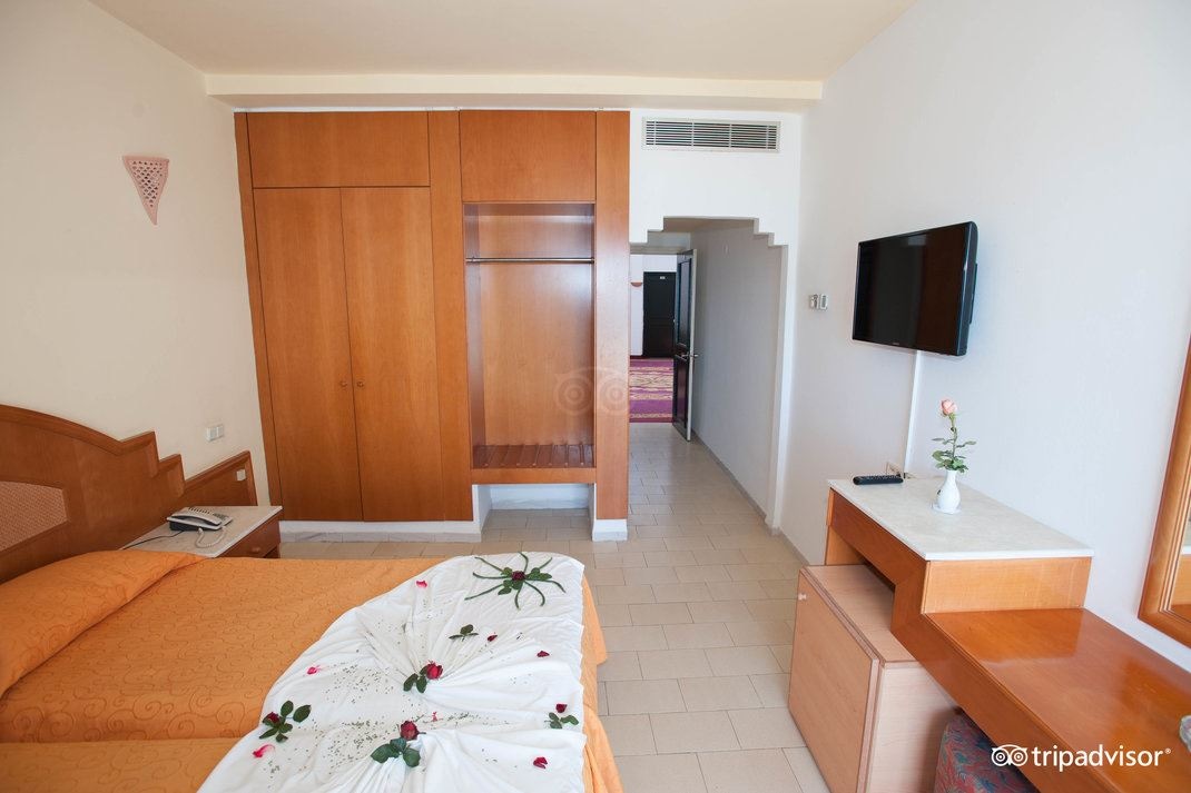 rooms-standard-room