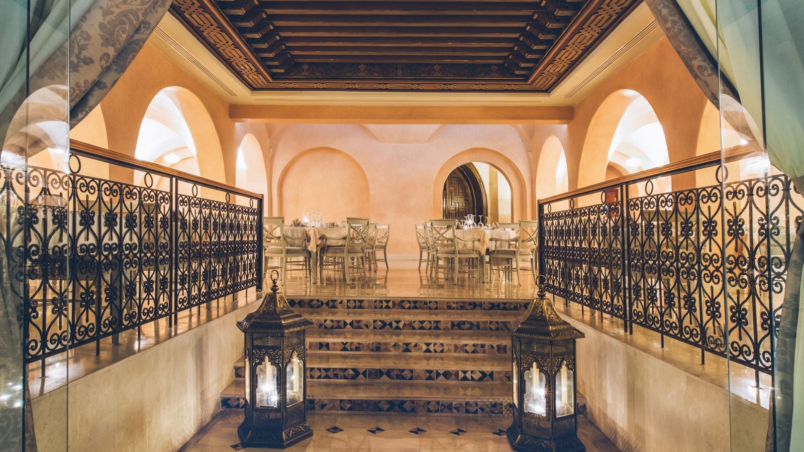 restaurants-main-restaurant