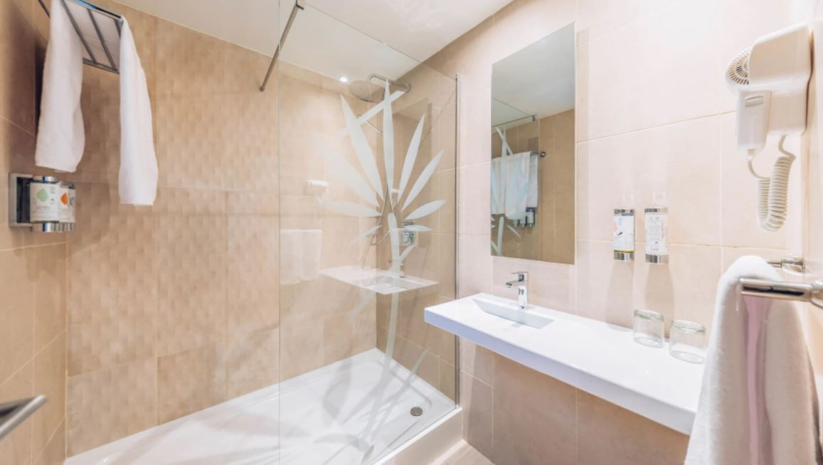 rooms-bungalow-superior