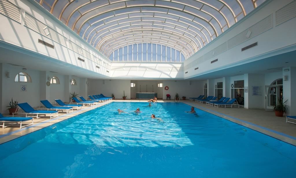 pools-indoor-pool