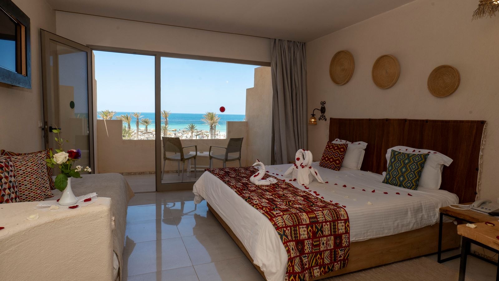 rooms-room-superior-seaview