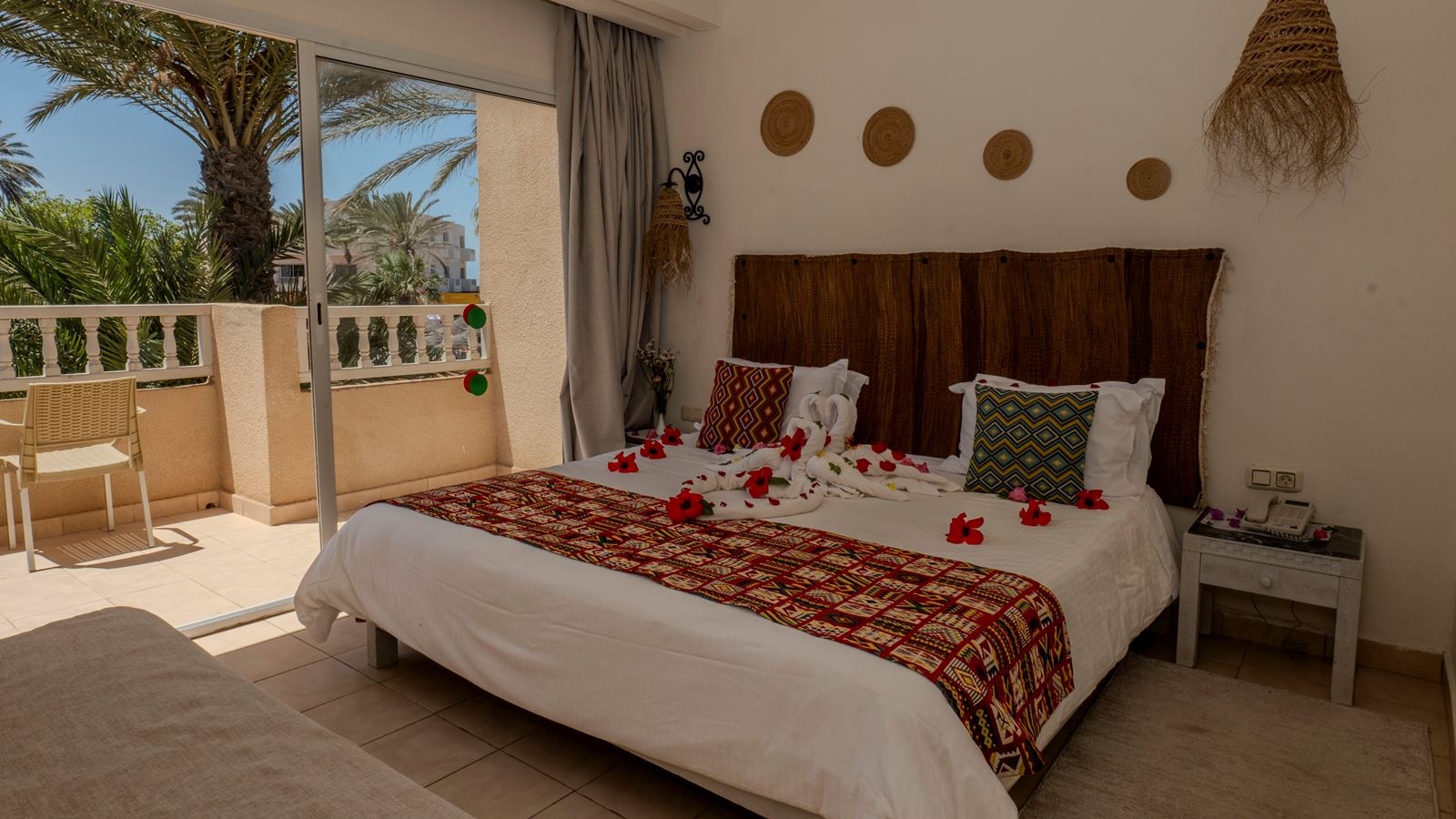 rooms-double-standard-room-garden-view