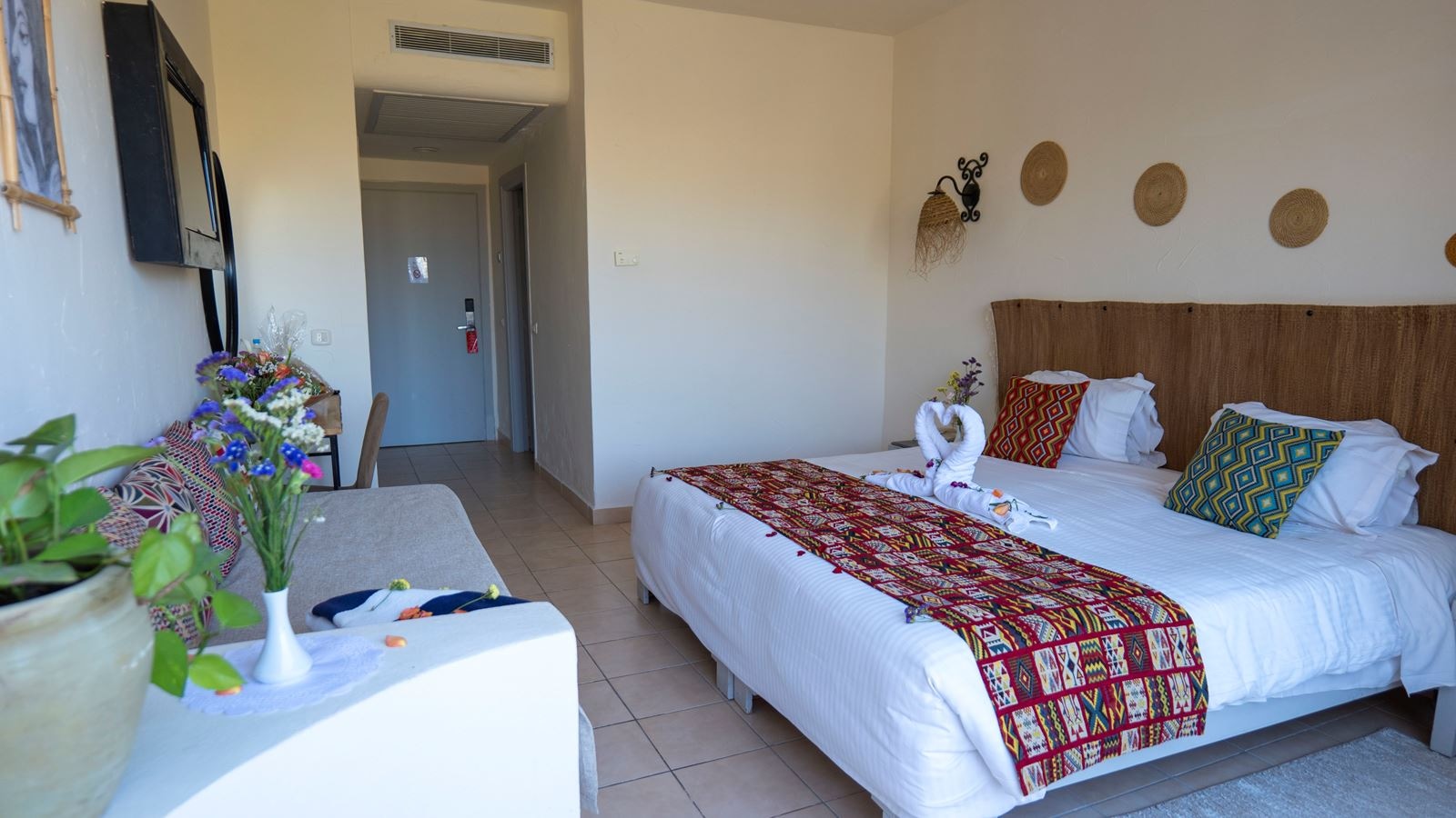 rooms-double-standard-room-garden-view