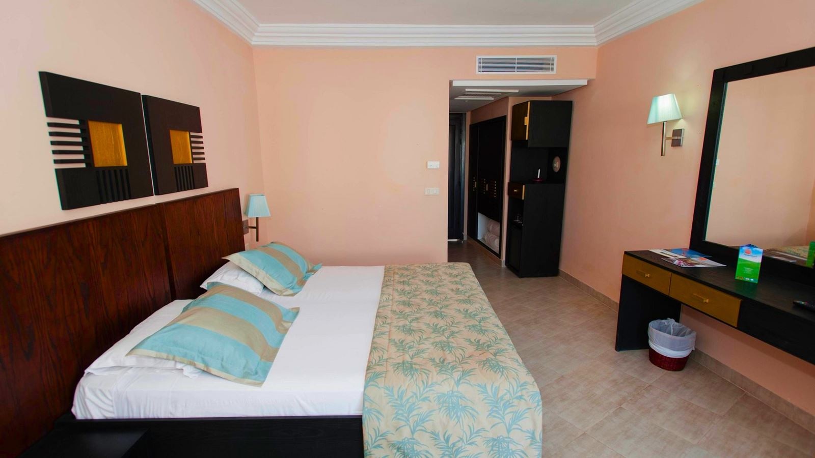 rooms-standart-room-double-superior-balcony-or-terrace