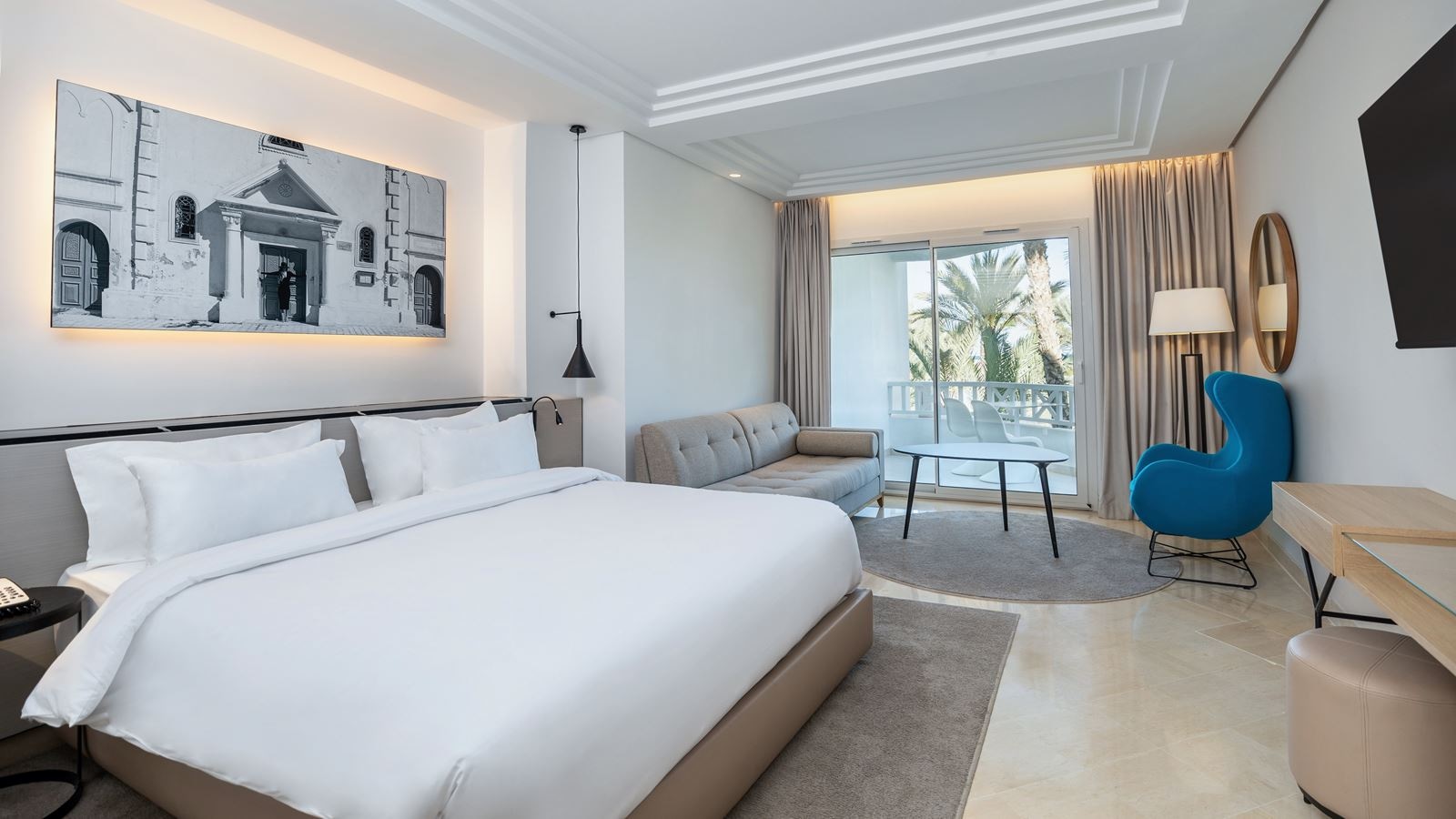 rooms-superior-room-sea-side-or-pool-side-balcony