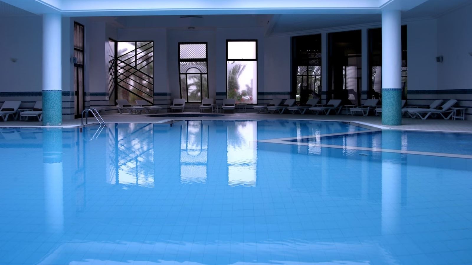pools-indoor-pool