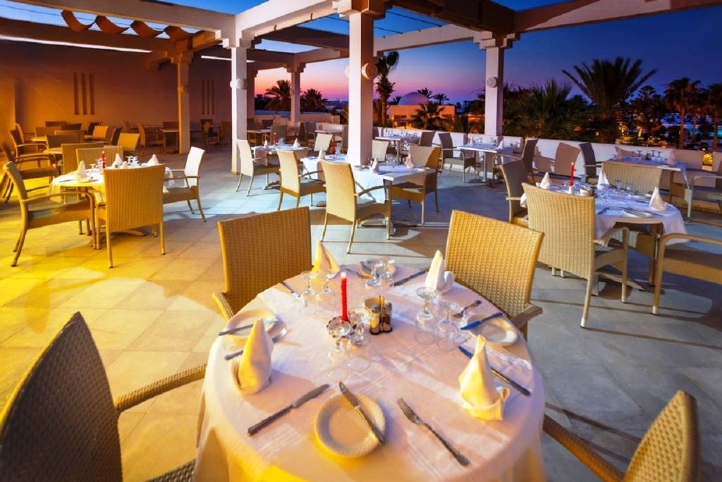 restaurants-restaurants