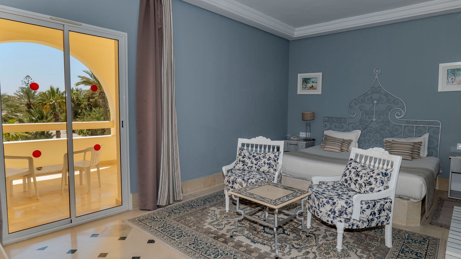 rooms-room-superior-single-with-balcony-or-terrace