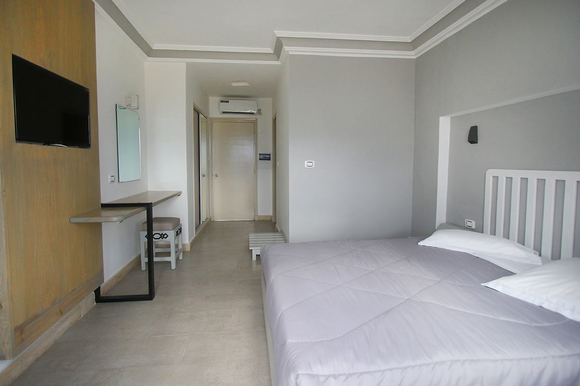 rooms-room-standard-seaview