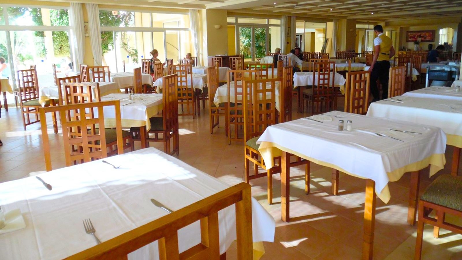 restaurants-restaurants