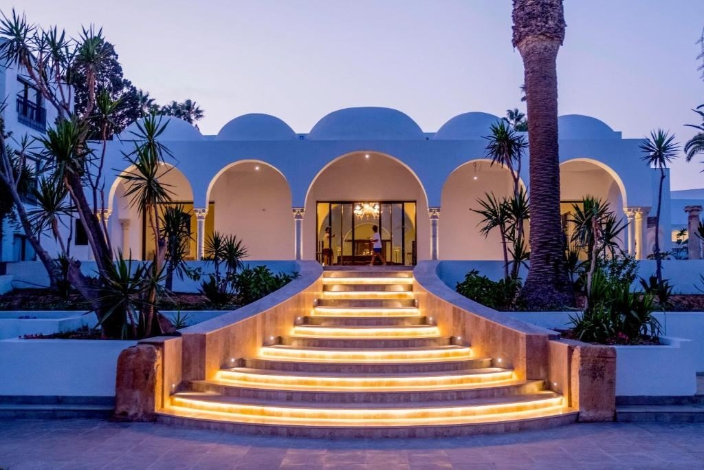 general-main-building