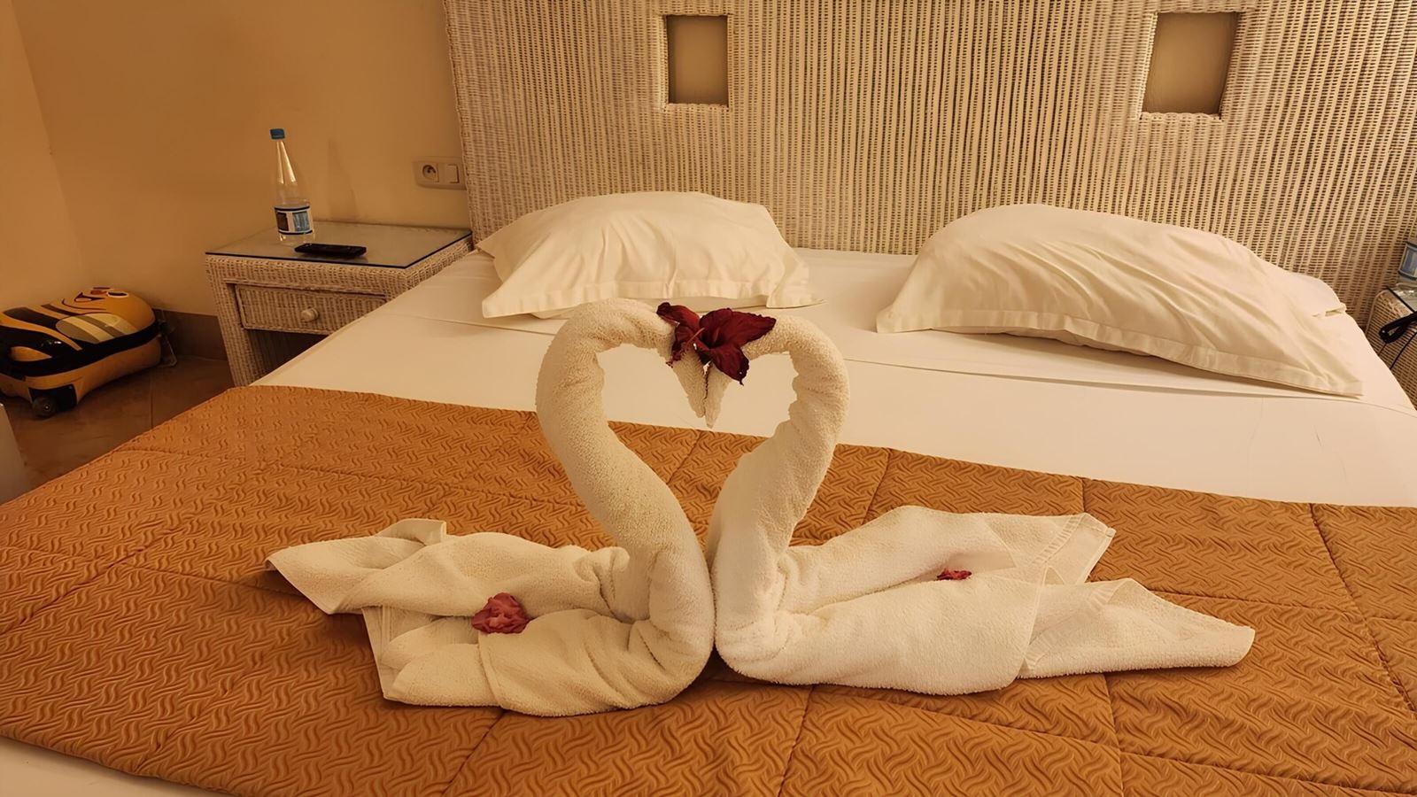 rooms-quadruple-room