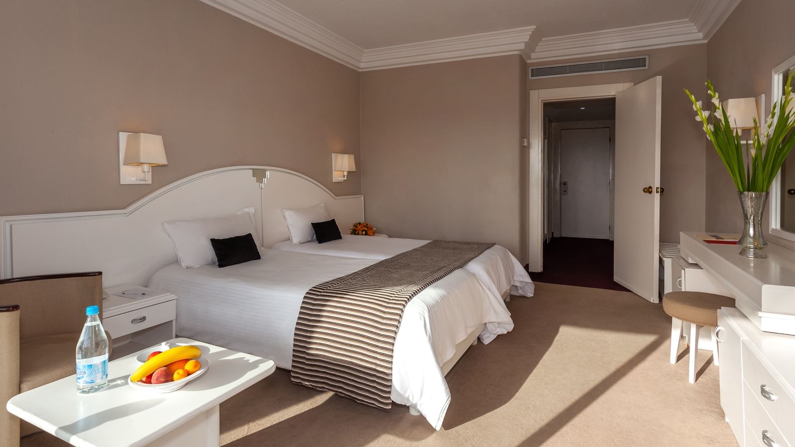 rooms-double-standard-room