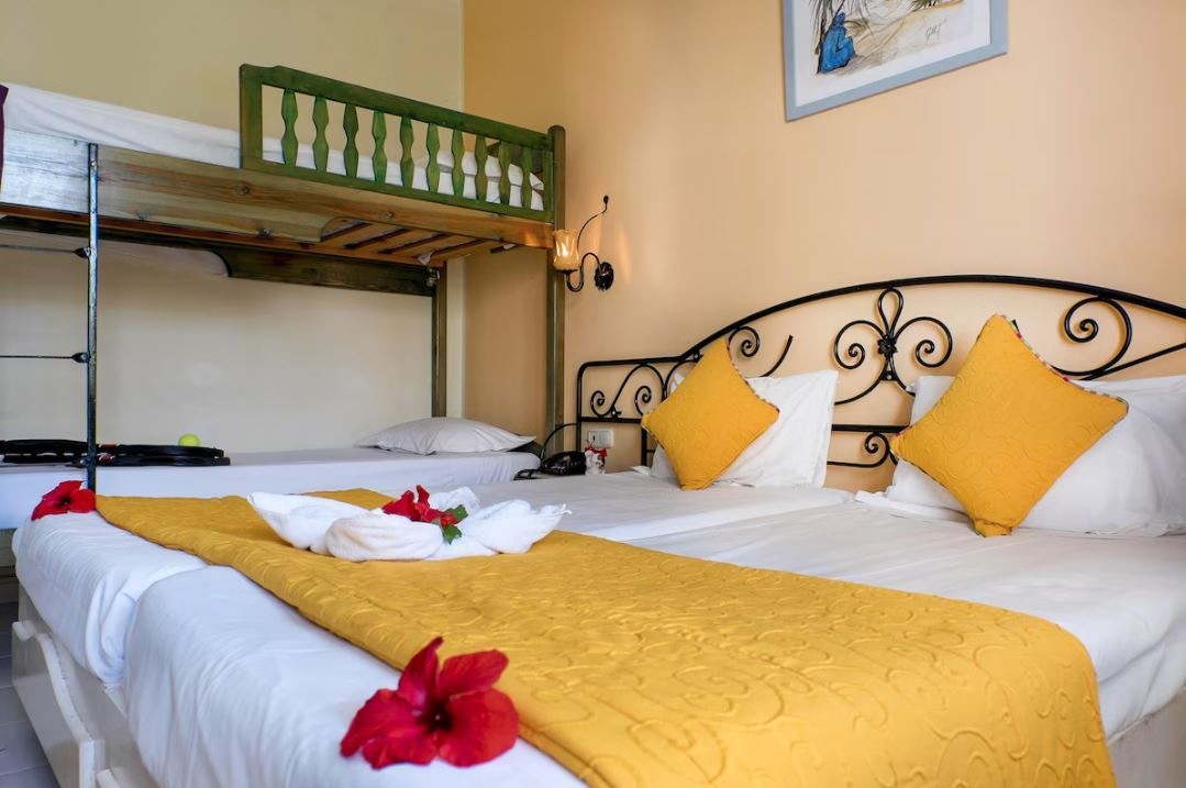 rooms-room-quadruple