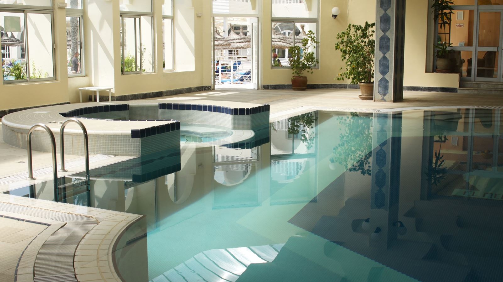 pools-indoor-pool