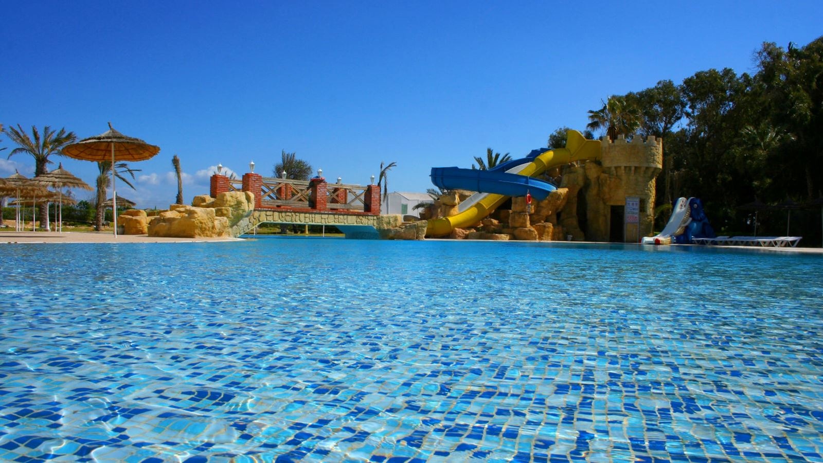 pools-outdoor-pool